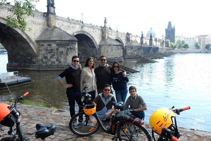 Historisk Prag guidad E-cykeltur