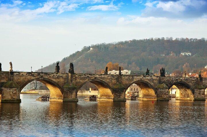 Historisk Prag Guidet E-Bike Tour