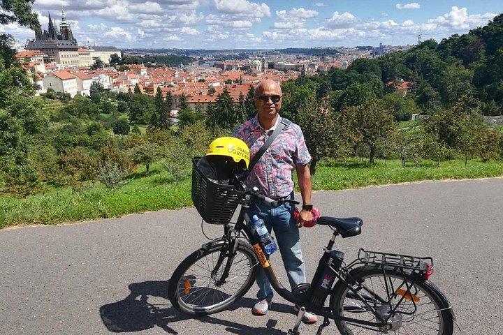 Kommunisme og 2. verdenskrig Prag bytur