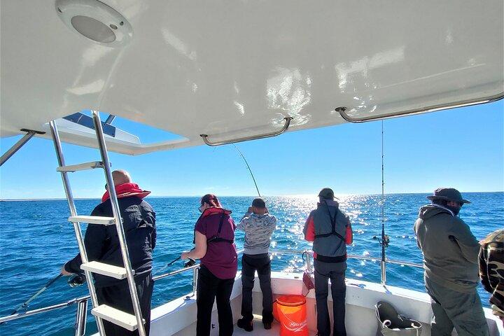 Sesimbra: All-inclusive Sport Fishing Tour
