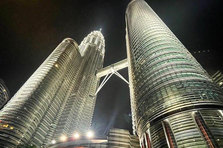 Stadtrundfahrt durch Kuala Lumpur mit Saloma-Brücke