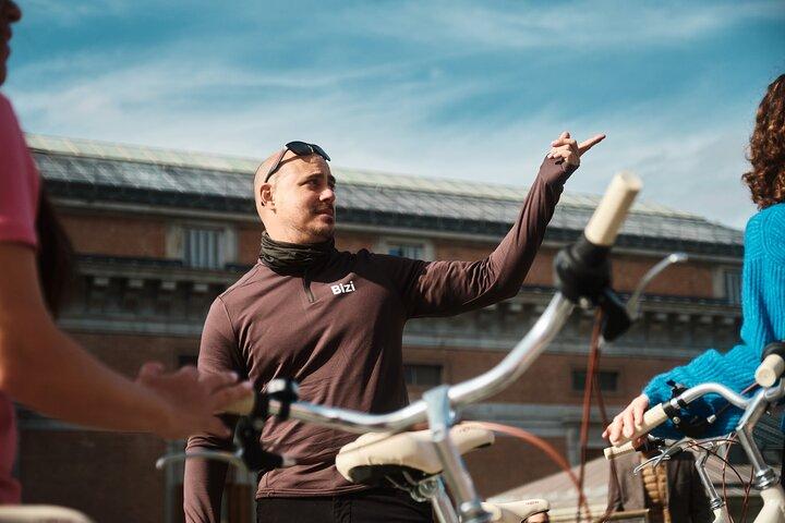 Madrid : City Highlights Guided Vintage cykeltur