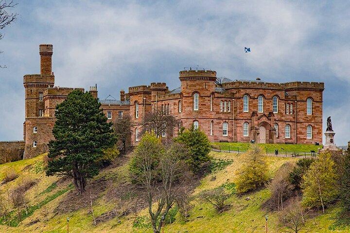 Loch Ness , Outlander , Castello di Inverness , Clava e Culloden