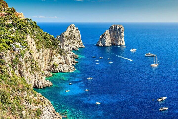 Private Boots- oder Beiboot-Touren ab Sorrento, Positano und Capri