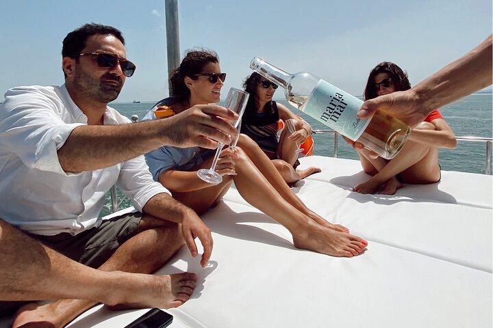 Lisbon: Sunset Tour with Wine on a Catamaran