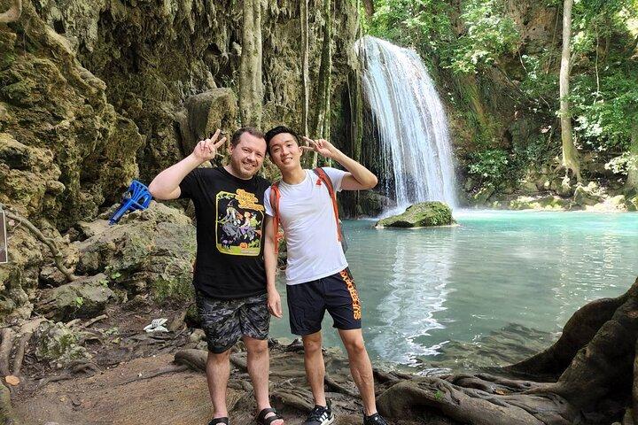 Excursão privada exclusiva Kanchanaburi Erawan e Bamboo Rafting