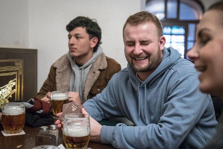 The Castle Side Bryggerier & Pubar liten grupp med PragueWay