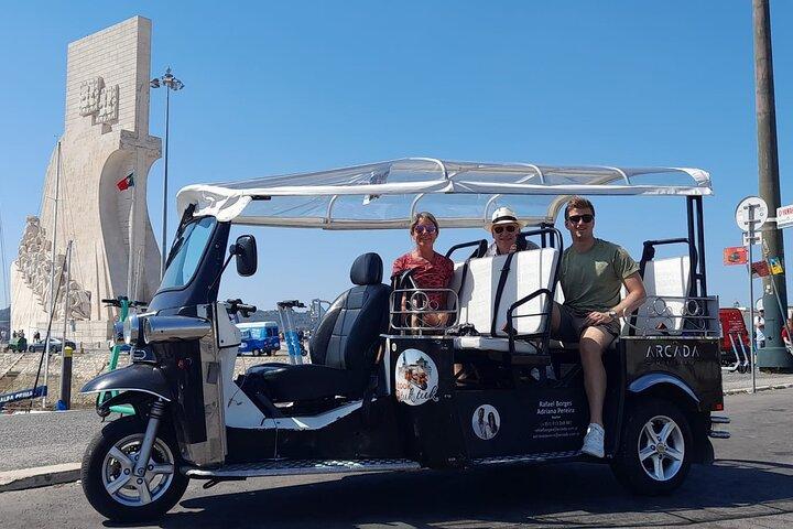 2 Stunden Tuk Tuk Tour durch das wunderschöne Viertel Belém! Muss man in Lissabon machen!