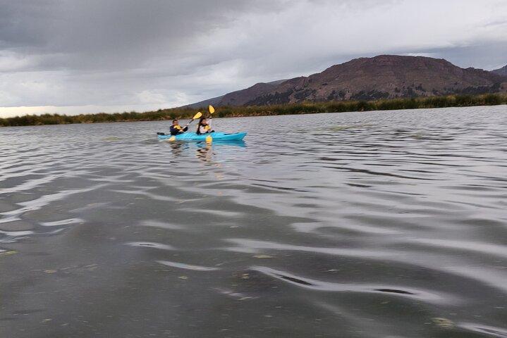 Titicaca all'alba in kayak