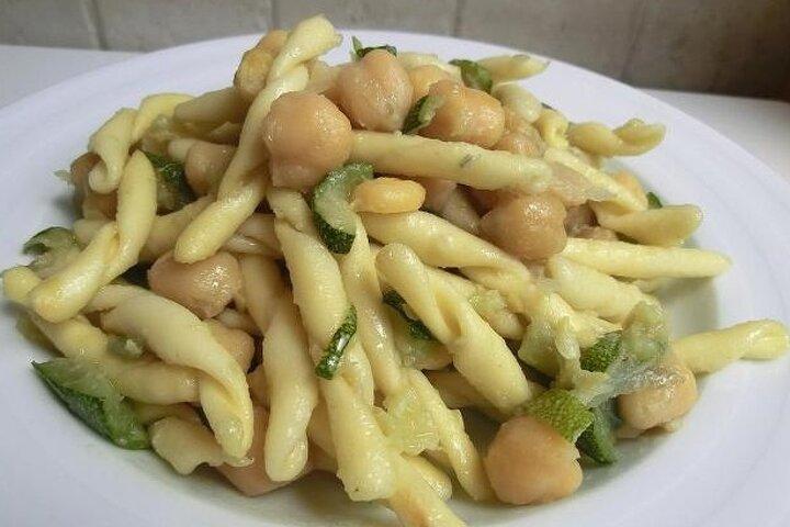 レッチェ家庭料理体験教室： クラフトオレッキエット&サボアワイン