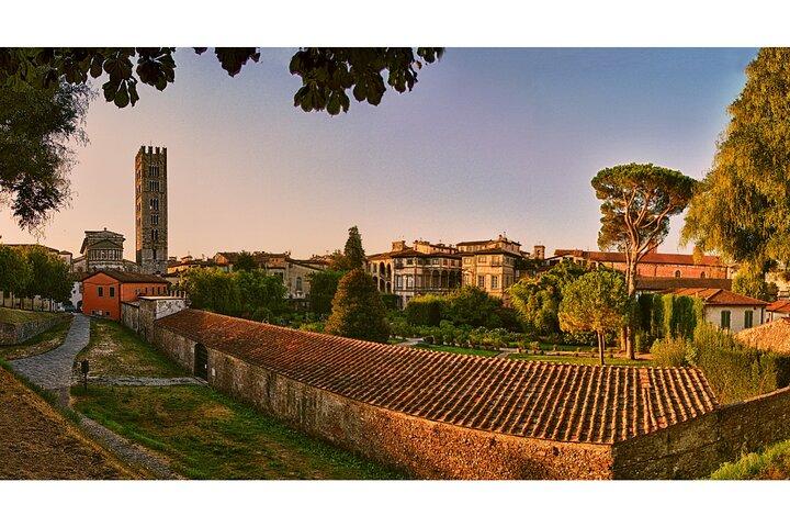 Tour privado de Pisa y Lucca desde Florencia con transporte