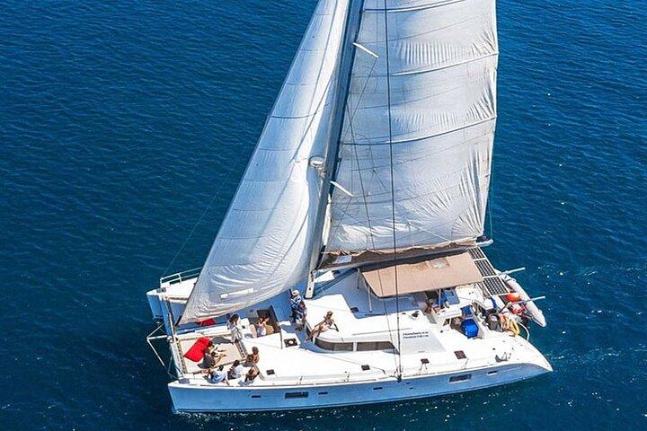 Yacht catamaran privé vers Racha et les îles de corail