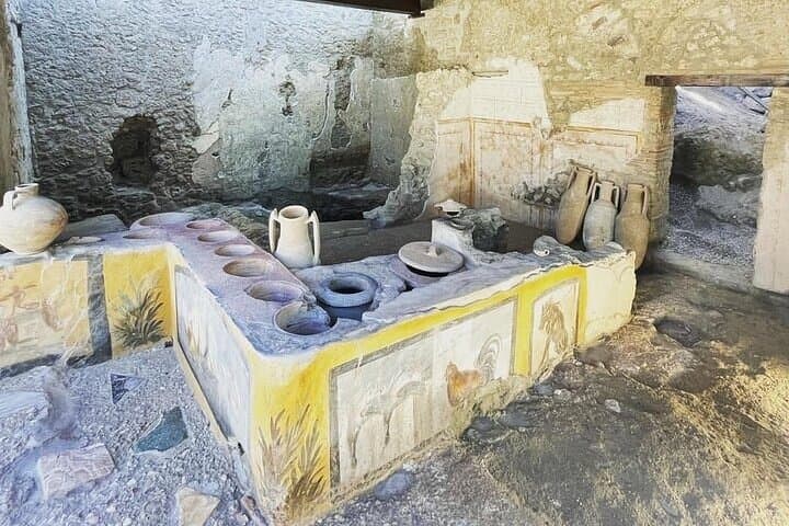 One Day Pompeii and Amalfi Guided Tour from Naples