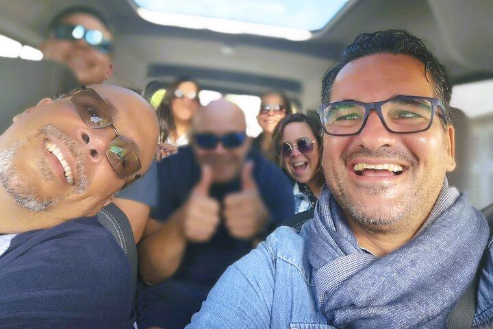 Gosto suave e divertido de Santorini Tour Privado