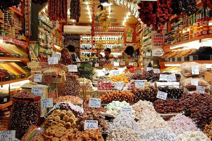 Full Day Private Tour in Old Bazaars and Handicrafts of Istanbul
