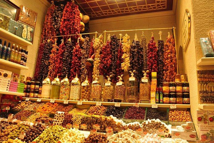 Full Day Private Tour in Old Bazaars and Handicrafts of Istanbul