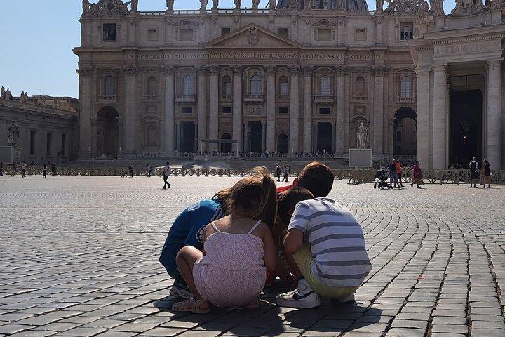 Det bedste fra St Peter Basilica skattejagt for børn og familier