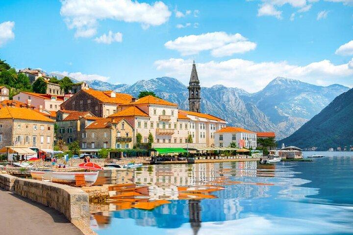 Dagstur til Montenegro: Budva, St. Stephen, Shkodra fra TIRANA