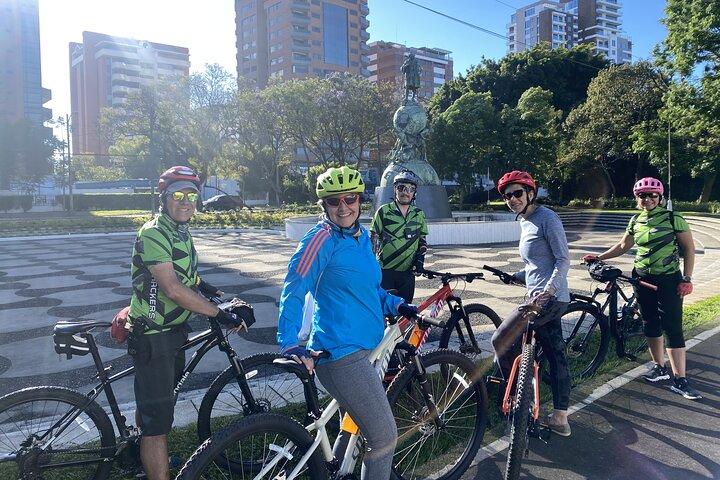グアテマラシティでの3時間の自転車ツアー