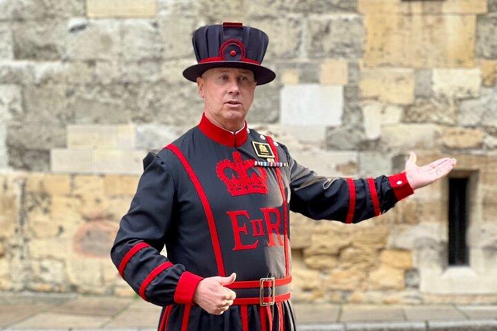 ロンドン塔アーリーアクセス、オープニングセレモニー、ロイヤルロンドン