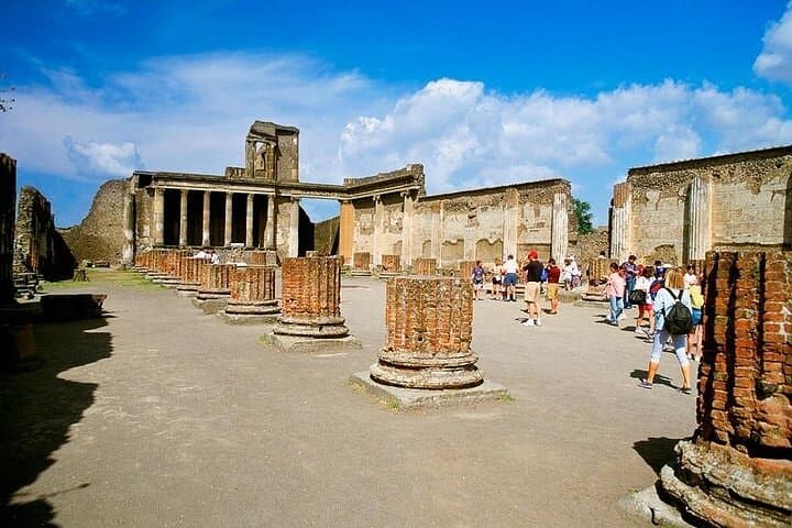 Pompeii and Herculaneum day trip from Naples