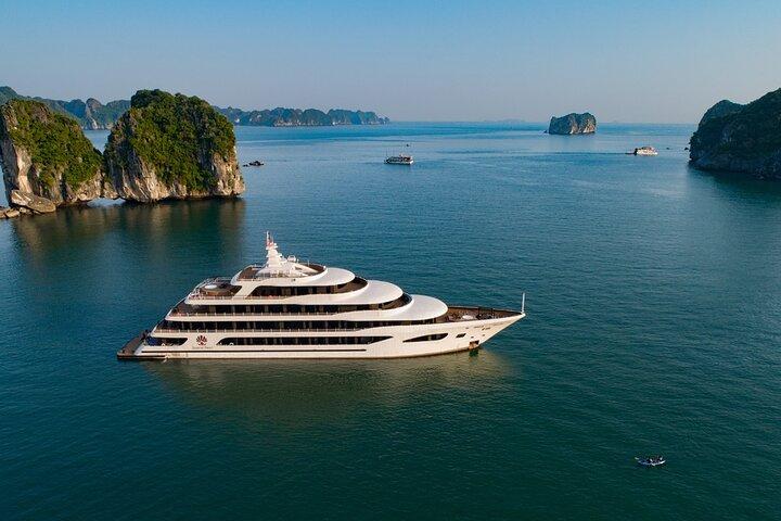 Scarlet Pearl Cruises La crociera più lussuosa nella baia di Halong