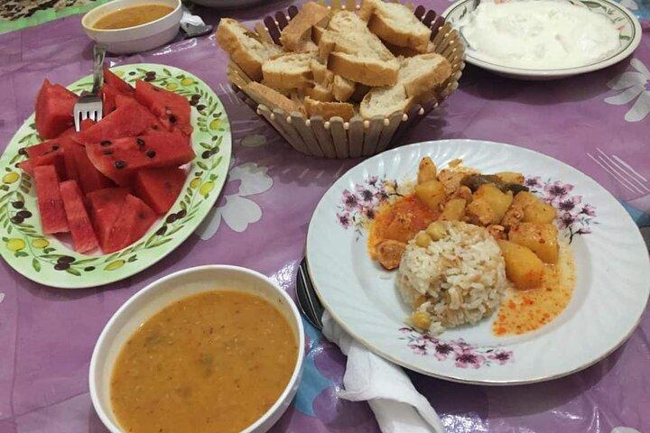Istanbul Food and Culture Tour: Dinner at Local Family