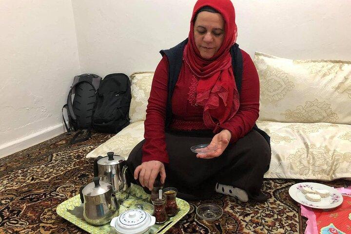 Istanbul Food and Culture Tour: Dinner at Local Family