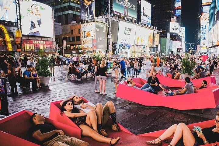 Art Deco and Architecture Tour in New York City with Expert Guide