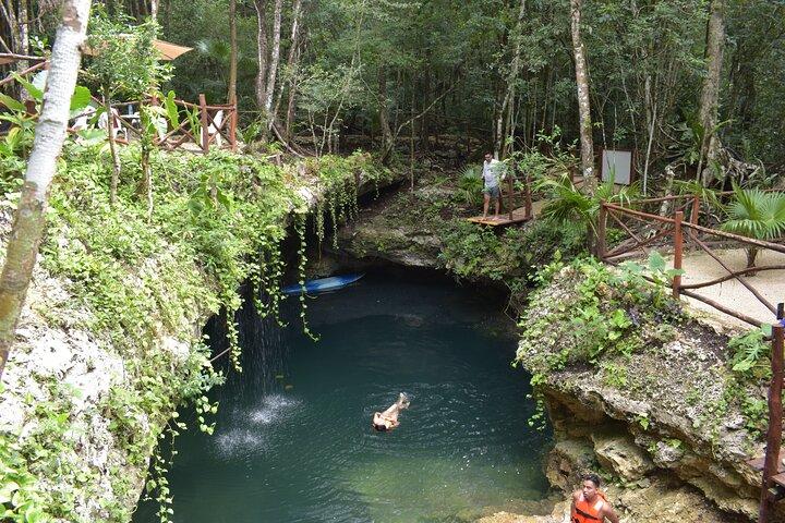 Increíble aventura en 3 cenotes con transporte.