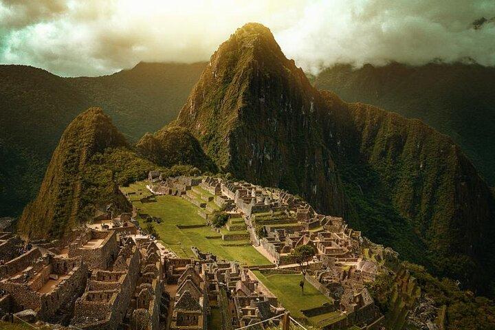 Machu Picchu 2 days Tour by Train from Cusco