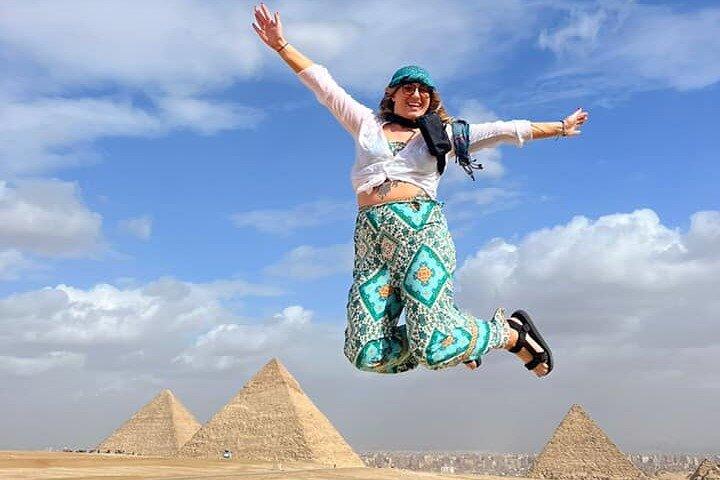 Visite privée d'experts Pyramides de Gizeh, Sphinx, Dîner-croisière sur le Nil et danseuse du ventre
