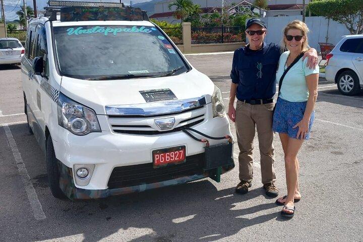 Flughafen Montego Bay bringt Privattaxi zu Hotels in Negril