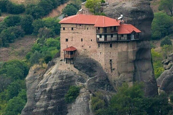 Viaggio privato a Delfi e Meteora da Atene 2 giorni!