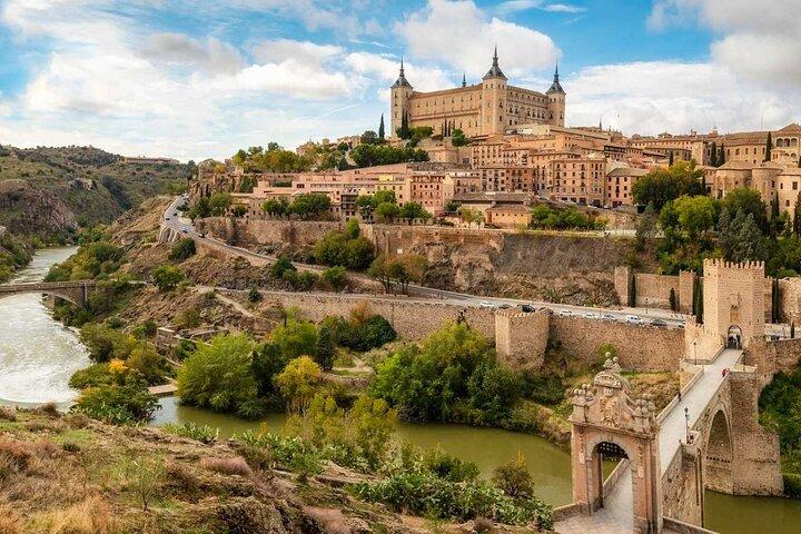 Tour de día completo de Toledo y Consuegra