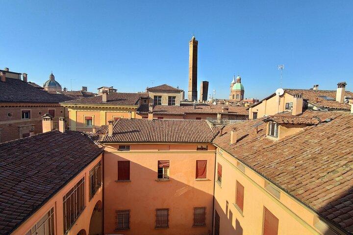 Best of Bologna in one day: Food, architecture, art and history