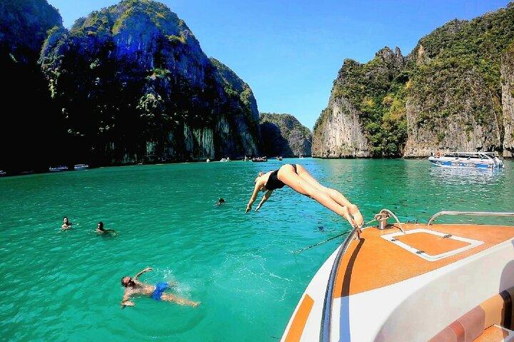 Desde Phuket: visita de día completo a las islas Phi Phi, Maya y Bamboo