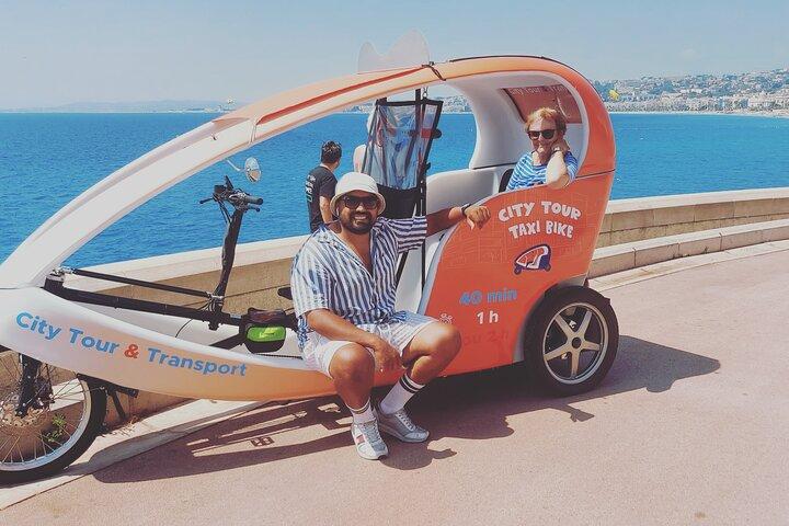 Nice: Bezoek aan Nice per elektrisch ondersteunde fietstaxi 1 uur.