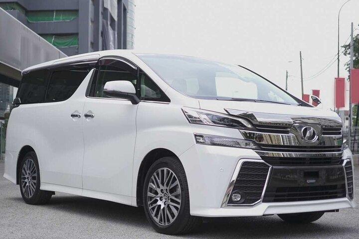 08 Stunden private Premium-Autovermietung mit Fahrer in Kuala Lumpur