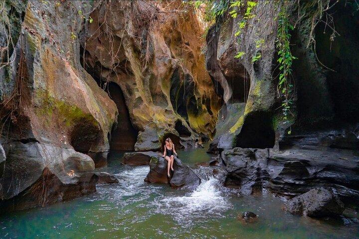 Blue Lagoon Snorkeling y aventura oculta en el cañón – Bali Este