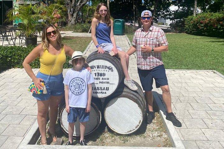 Profitez de la visite de l'île avec Bahamas Private Transport And Tours Company Ltd