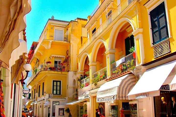 Group tour: Capri & Grotto Blu experience