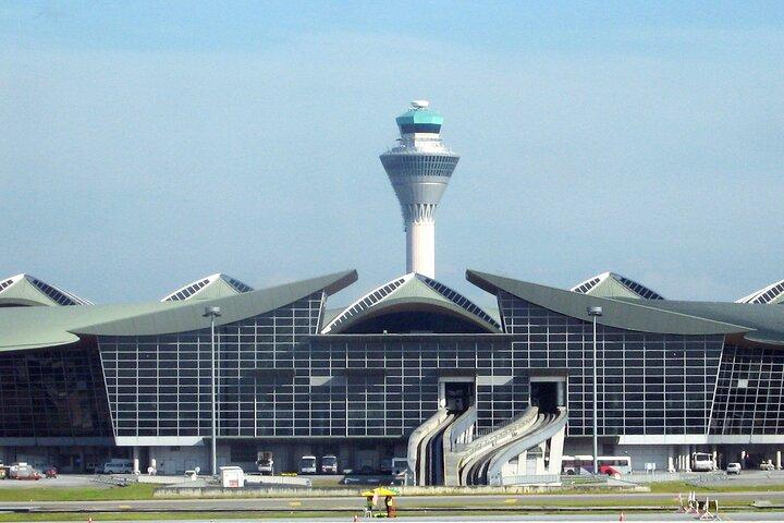 Traslado privado del aeropuerto de Kuala Lumpur a la ciudad de Kuala Lumpur