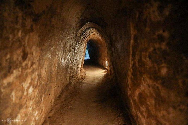 Cu Chi Tunnels - Cao Dai TempleとBlack Virgin Mountain - プライベートツアー