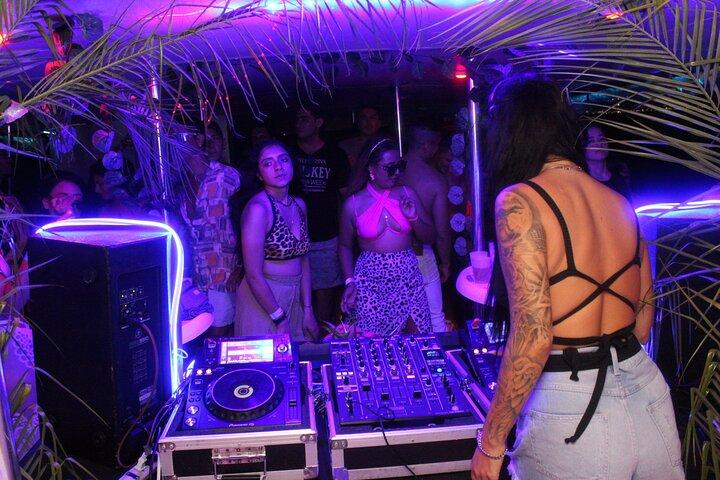 Cancun-Nachtpartyboot