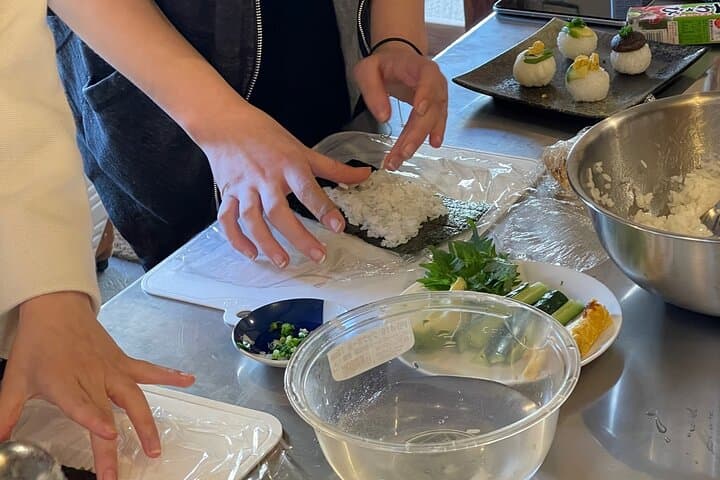 Private Home Cooking in Yanaka – Local Flavors in a Warm Setting