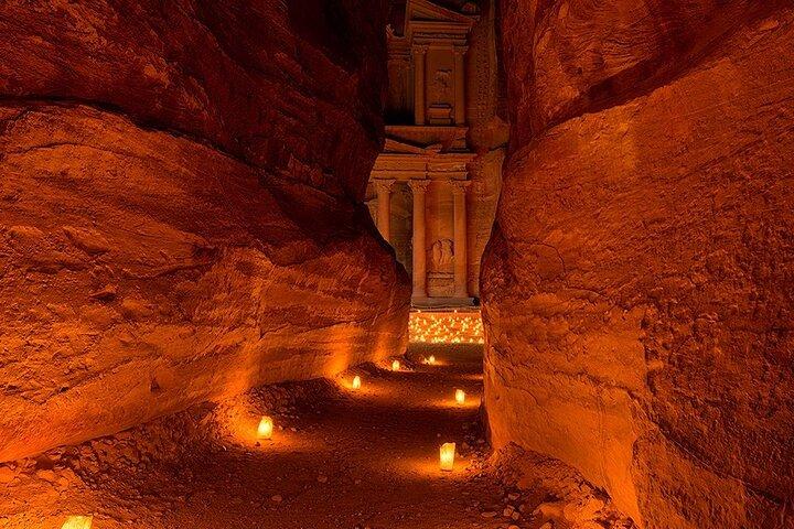 Viagem de dia inteiro a Petra e Wadi Rum