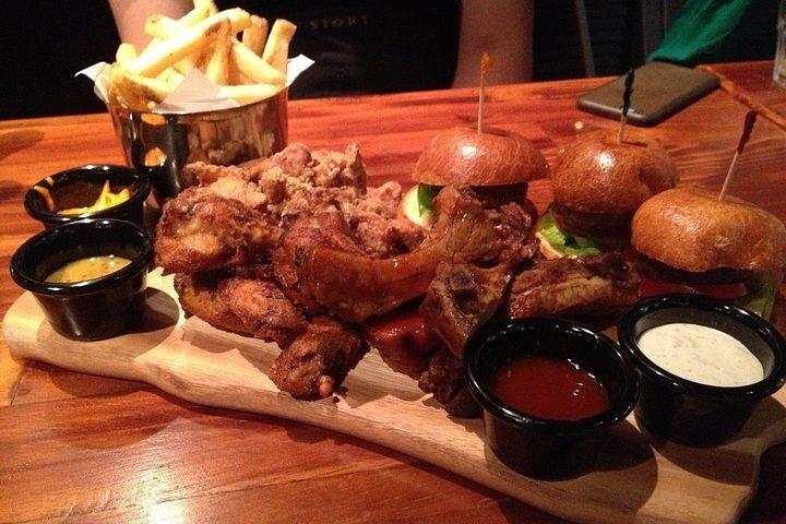 Expérience de dîner au restaurant carnivore à Nairobi