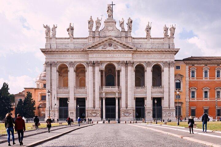 2h30 Tour of Rome Cathedral and Holy Stairs