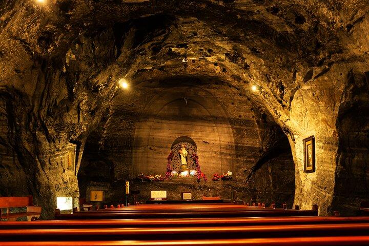 Private Tour Cathedral Sal Zipaquira and Laguna Guatavita